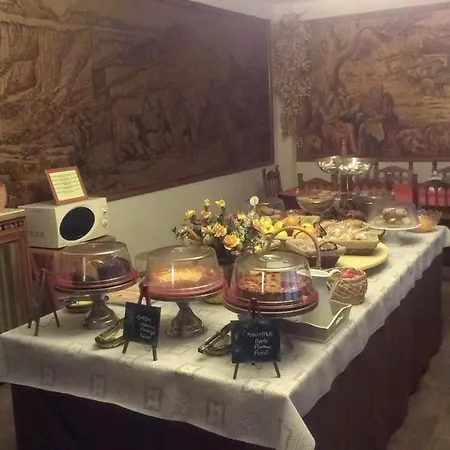 Edelweiss Hotel 2*