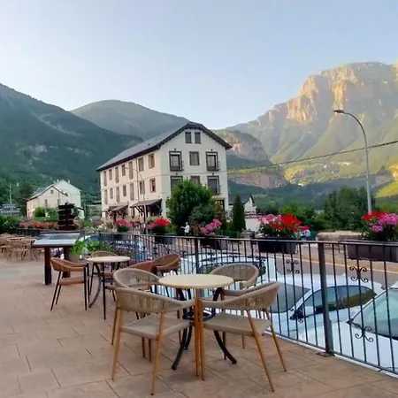 Otel Edelweiss 2*