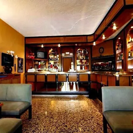 酒店 Edelweiss 托尔拉