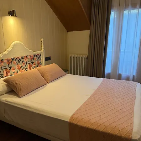 Edelweiss Hotel Torla