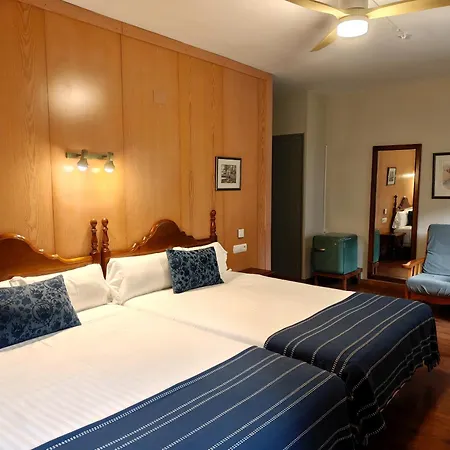 Hotel Edelweiss 2*