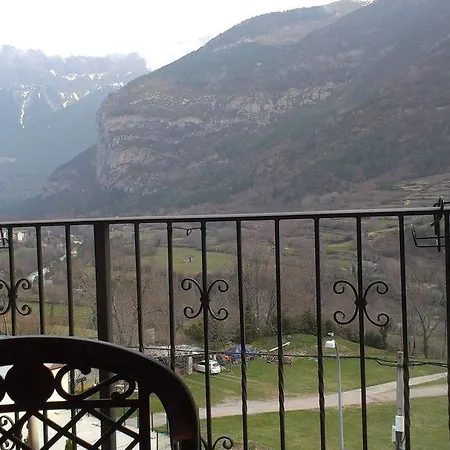 Edelweiss Hotel 2*