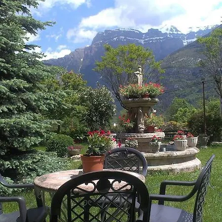 Edelweiss Hotel 2*