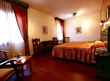 Otel Edelweiss Torla