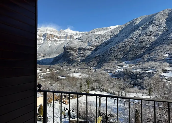 Otel Edelweiss Torla