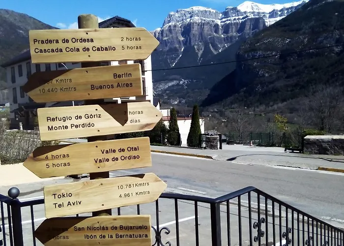 Edelweiss Otel Torla